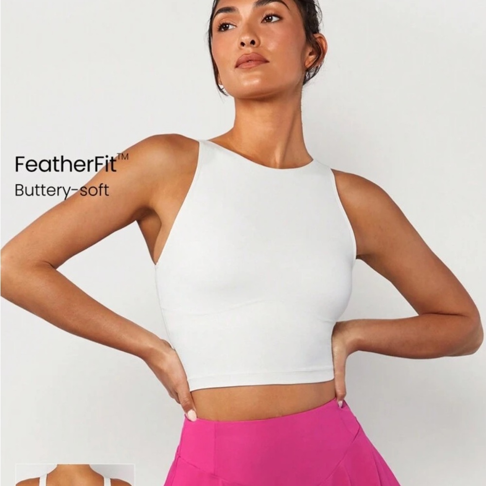 White Sleeveless Crop Workout Top